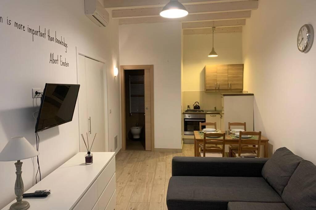 Casa Morola Monolocale Apartment Trani Bagian luar foto
